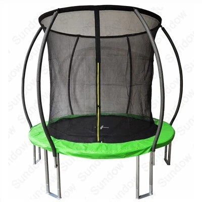 Vgrajeni trampolin z ohišjem