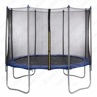 Ovalni trampolin z varnostno mrežo