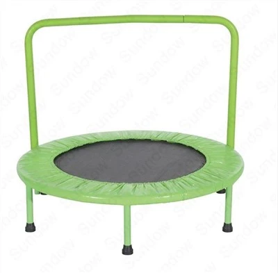 Mali fitnes na trampolinu